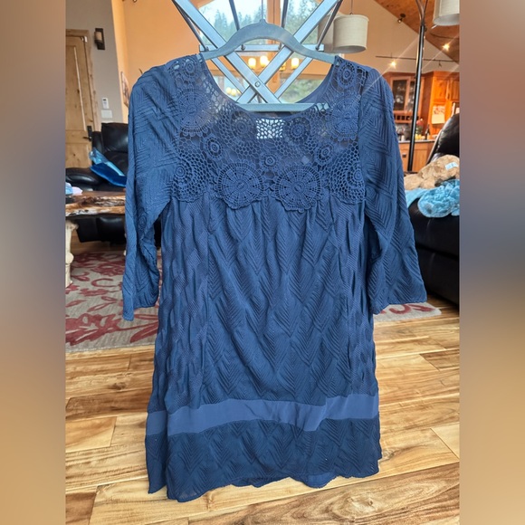 HOLDING HORSES Dresses & Skirts - Holding Horses by Anthropologie Navy Lace Mini Dress